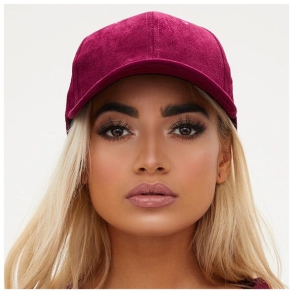 MFashions Accessories - Burgundy Faux Suede Hat